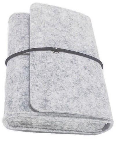 Kotelo huovasta kannettavan laturille - Vaaleanharmaa