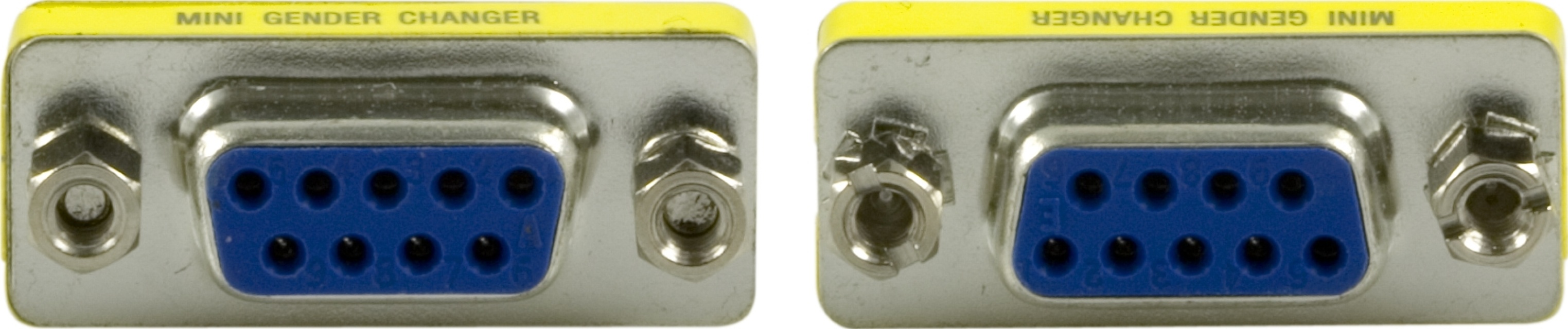DELTACO sukupuolenvaihtaja, DB9 naaras - naaras