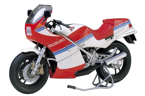 Tamiya 1/12 Suzuki RG250 " täydellisillä vaihtoehdoilla
