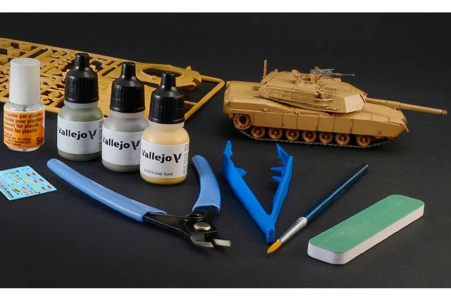ITALERI 1:72 Complete modeling set M-1 Abrams