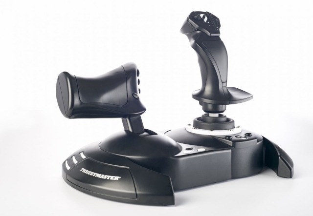 ThrustMaster T.Flight Hotas One -lentotikku Xbox Onelle ja Windowsille
