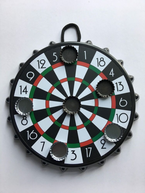 Winkee Pullonkorkki Dart Board