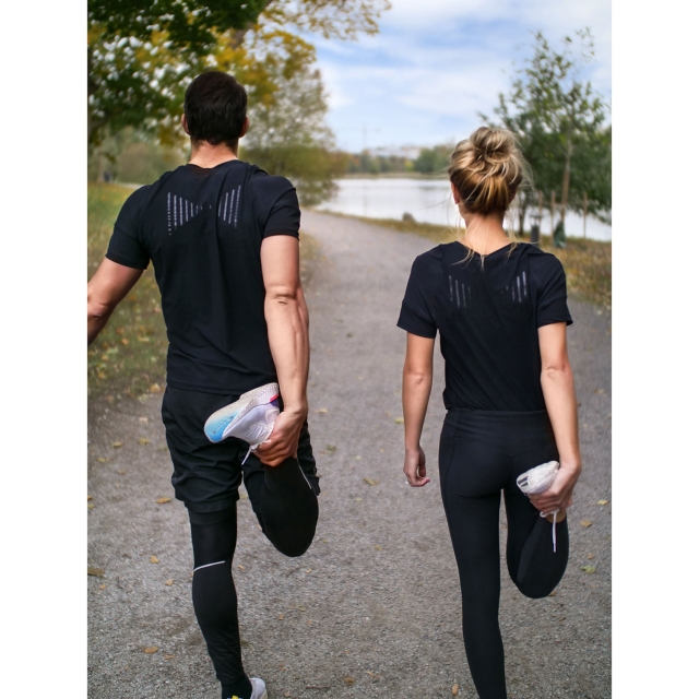 SWEDISH POSTURE T-paita Miehet Reminder Musta XL