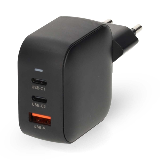 Nedis Seinälaturi | 70 W | GaN | PD3.0 | Pikalataus-toiminto | 1.5 / 2.25 A / 2.5 / 3.0 / 3.5 A | Lähtöliitäntöjen määrä: 3 | USB-A / 2x USB-C™ | Automaattinen Jännitteen Valinta | Musta