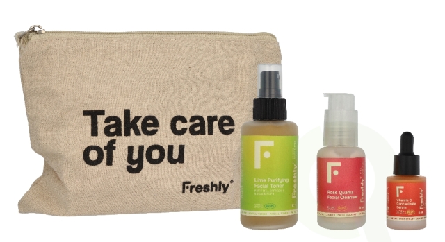 Freshly Cosmetics Freshly Vitamin C Essential Routine 165 ml Lime Purifying Facial Toner 100ml/Rose Quartz Facial Cleanser 50ml/Minitalla  Vitamin C Concentrate Serum 15ml
