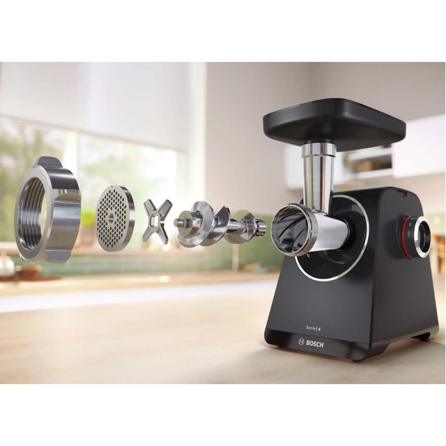 Bosch Köttkvarn MFWS430B 1900W många tillbehör