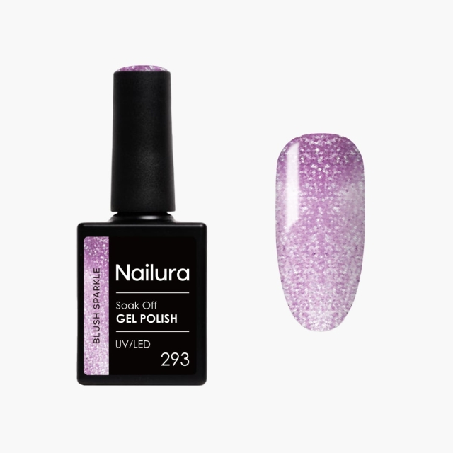 Nailura Geelilakka 293 Blush Sparkle – Pehmeä, vaaleanpunainen sävy, jossa on ripaus violettia – 10 ml