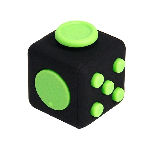 Fidget Cube, Musta/Vihreä ryhmässä LELUT, TUOTTEET LAPSILLE JA VAUVOILLE / Leikkikalut, Askartelu &Pelit / Fidget Spinners @ TP E-commerce Nordic AB (38-27573)