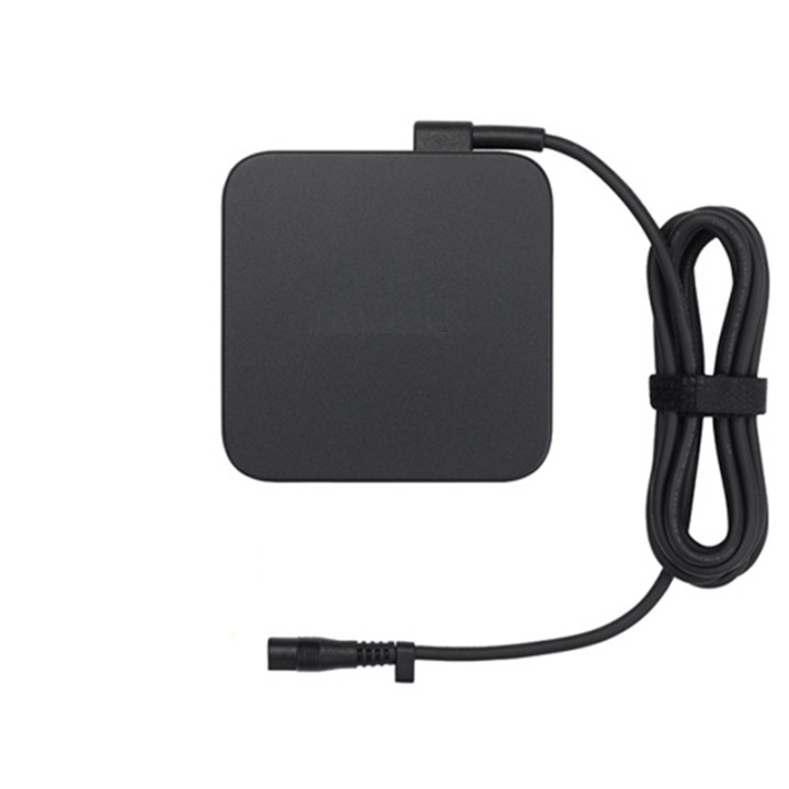 AC Adapter for Lenovo 20V 3.25A 65W, 5.5×2.5 ryhmässä TIETOKOONET & TARVIKKEET / Kannettavat tietokoneet & tarvikkeet / Laturi / Seinälaturi / IBM/Lenovo @ TP E-commerce Nordic AB (38-28679)