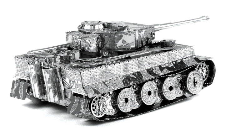 3D pussel i metall - Tank / Pansarvagn ryhmässä LELUT, TUOTTEET LAPSILLE JA VAUVOILLE / Leikkikalut, Askartelu &Pelit / Palapelit @ TP E-commerce Nordic AB (38-29663)