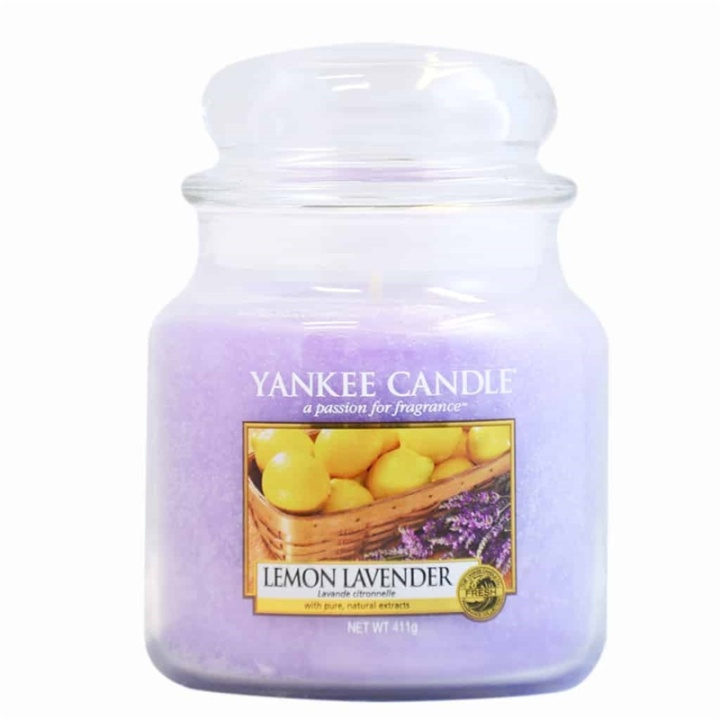 Yankee Candle Classic Medium Jar Lemon Lavender Candle 411g ryhmässä KAUNEUS JA TERVEYS / Tuoksut & Parfyymit / Muut tuoksut / Tuoksukynttilät @ TP E-commerce Nordic AB (38-59256)