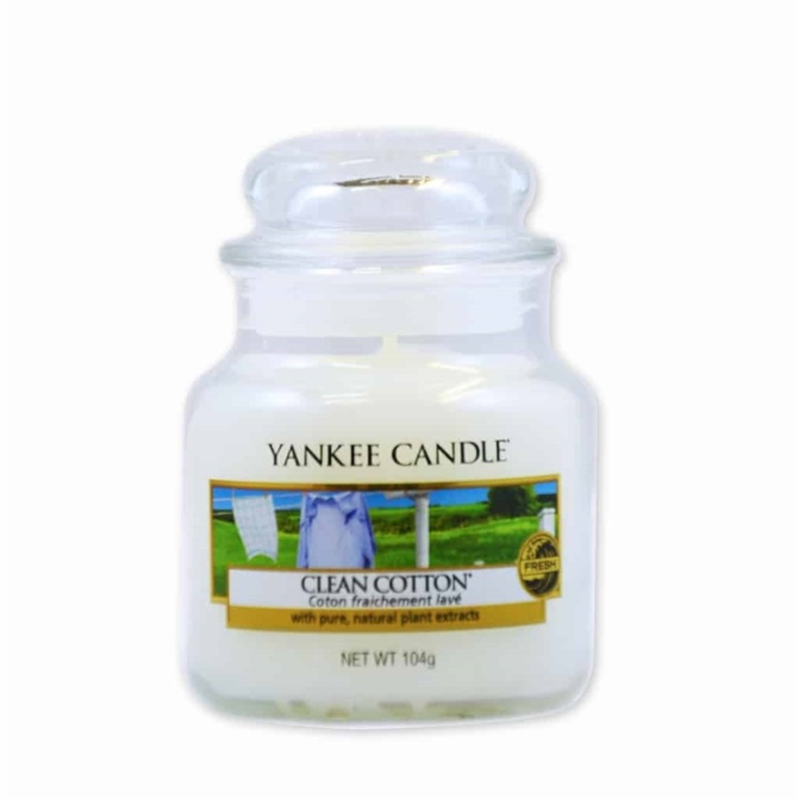 Yankee Candle Classic Small Jar Clean Cotton Candle 104g ryhmässä KAUNEUS JA TERVEYS / Tuoksut & Parfyymit / Muut tuoksut / Tuoksukynttilät @ TP E-commerce Nordic AB (38-59337)