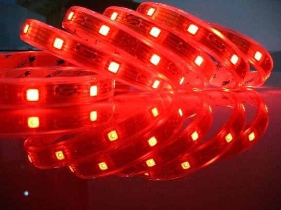 Röd LED-list med dubbelhäftande tejp, SMD, Olika längder ryhmässä AUTO / Auton valot / Diodi lamput & valot / SMD LED-strips @ TP E-commerce Nordic AB (38-6027-VRX)