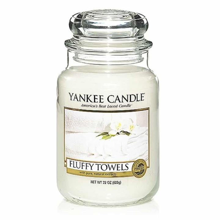 Yankee Candle Classic Large Jar Fluffy Towels Candle 623g ryhmässä KAUNEUS JA TERVEYS / Tuoksut & Parfyymit / Muut tuoksut / Tuoksukynttilät @ TP E-commerce Nordic AB (38-67633)