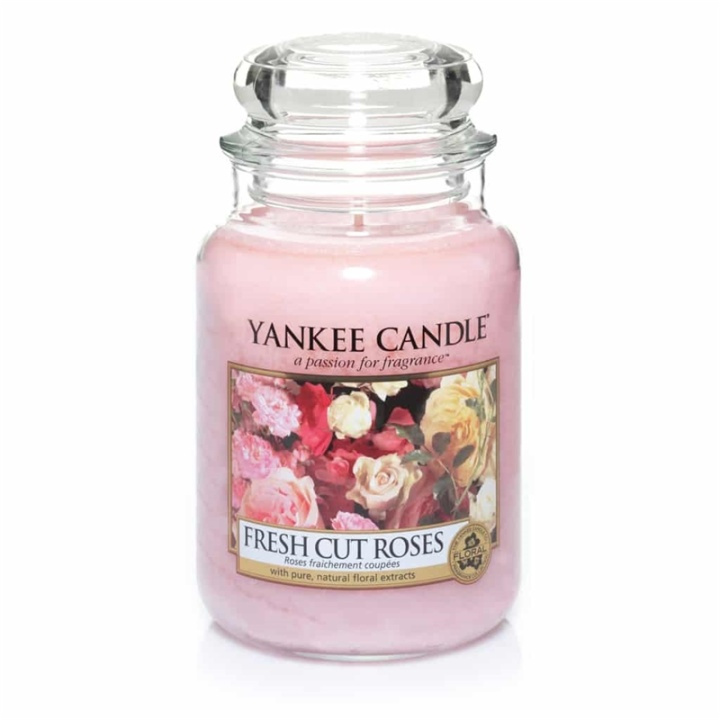 Yankee Candle Classic Large Jar Fresh Cut Roses Candle 623g ryhmässä KAUNEUS JA TERVEYS / Tuoksut & Parfyymit / Muut tuoksut / Tuoksukynttilät @ TP E-commerce Nordic AB (38-67634)
