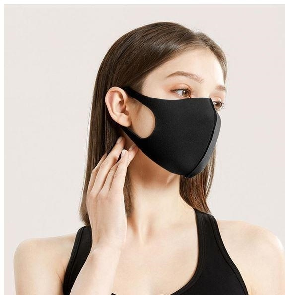 3-pack pestävä suojanaamari/suunsuoja Luxury ryhmässä KAUNEUS JA TERVEYS / Terveydenhoito / Kasvomaskit @ TP E-commerce Nordic AB (38-81500PKT3)