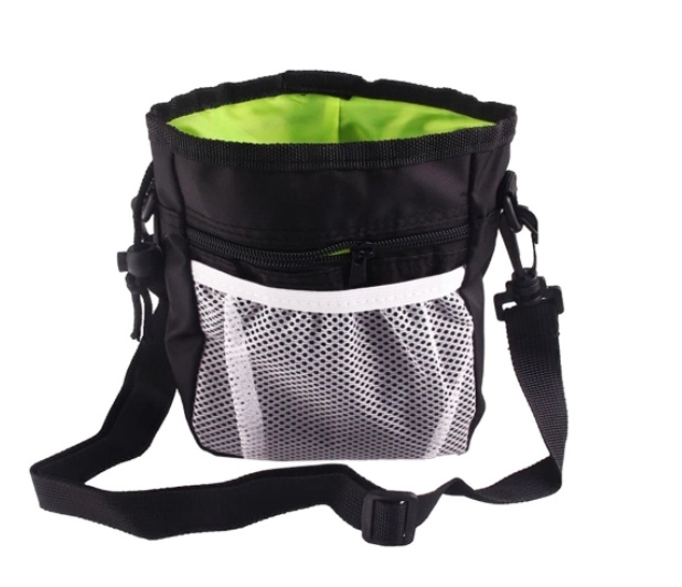 Multifunctional pet training bag, black ryhmässä KOTI, TALOUS JA PUUTARHA / Lemmikkitarvikkeet / Koira @ TP E-commerce Nordic AB (38-83181)