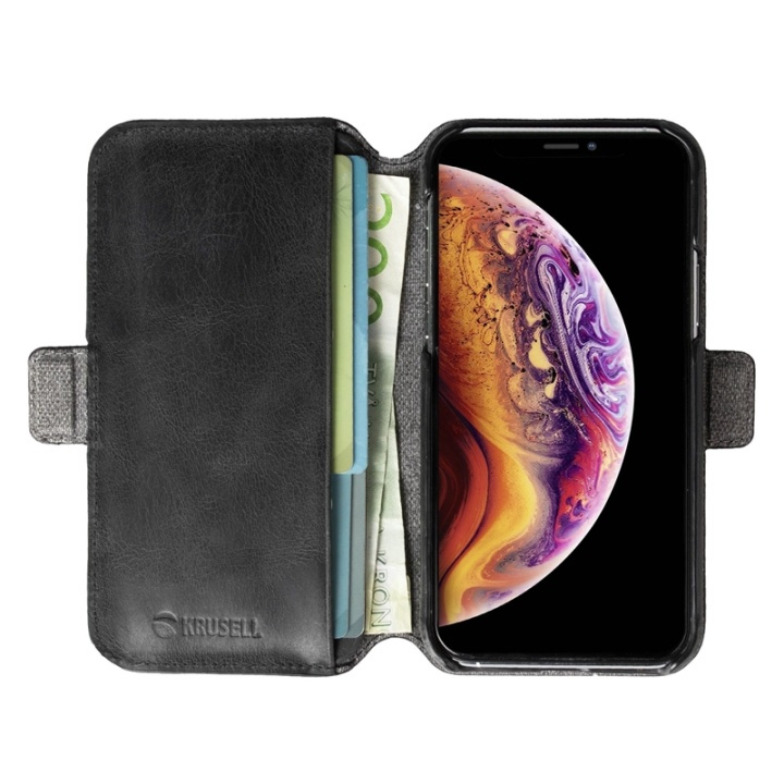 Krusell Sunne 2in1 irrotettava lompakkokotelo iPhone 11 Pro:lle, musta ryhmässä ÄLYPUHELIMET JA TABLETIT / Puhelimen suojakotelo / Apple / iPhone 11 Pro / Kotelo @ TP E-commerce Nordic AB (38-86465)