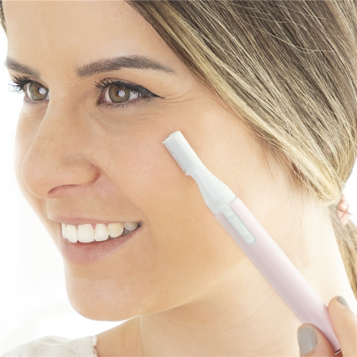 InnovaGoods Faderm Dermaplaning & trimmeri ryhmässä KAUNEUS JA TERVEYS / Hiukset &Stailaus / Karvanpoisto / Ladyshave @ TP E-commerce Nordic AB (38-86504)