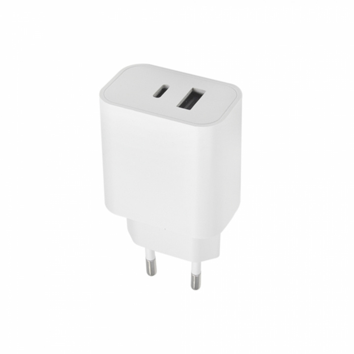 Maxlife MXTC-06 PD QC laturi 1x USB-C 1x USB 20W ryhmässä ÄLYPUHELIMET JA TABLETIT / Laturit & Kaapelit / Seinälaturi / Seinälaturi USB @ TP E-commerce Nordic AB (38-96944)