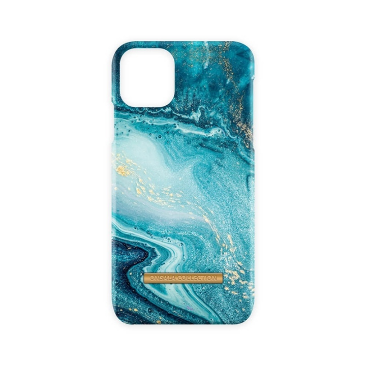 Onsala COLLECTION Mobilskal Soft Blue Sea Marble iPhone 11 Pro Max ryhmässä ÄLYPUHELIMET JA TABLETIT / Puhelimen suojakotelo / Apple / iPhone 11 Pro Max / Kuoret @ TP E-commerce Nordic AB (A00253)
