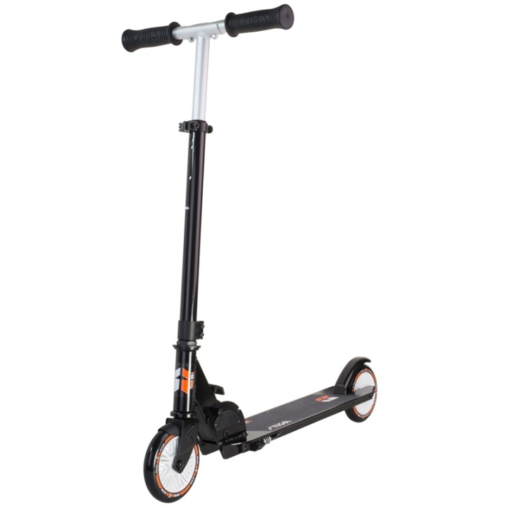 Stiga Kick Scooter Track 120-S Black ryhmässä LELUT, TUOTTEET LAPSILLE JA VAUVOILLE / Ulkoleut / Urheilu & Pelit @ TP E-commerce Nordic AB (A01054)