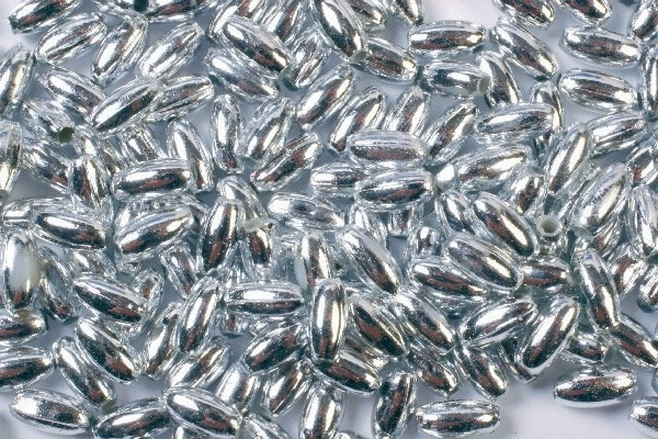 Risformade plastpärlor 3x6 500g, Silver ryhmässä URHEILU, VAPAA-AIKA JA HARRASTUS / Harrastus / Helmet / Muovihelmet @ TP E-commerce Nordic AB (A05169)
