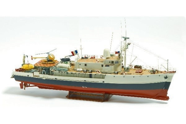 1:45 Calypso - plastic hull ryhmässä URHEILU, VAPAA-AIKA JA HARRASTUS / Harrastus / Puumallit / Alukset @ TP E-commerce Nordic AB (A05411)