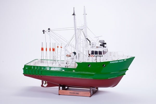 1:30 Andrea Gial RC - -Wooden hull ryhmässä URHEILU, VAPAA-AIKA JA HARRASTUS / Harrastus / Puumallit / Alukset @ TP E-commerce Nordic AB (A05435)