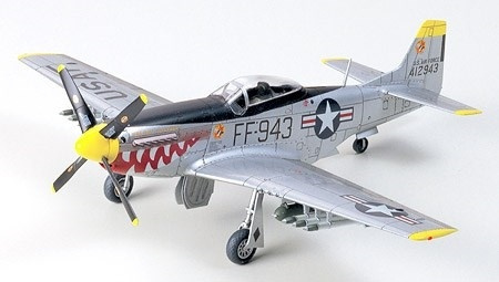 Tamiya 1/72 NA F-51D MUSTANG ryhmässä URHEILU, VAPAA-AIKA JA HARRASTUS / Harrastus / Muovimallit / Lentokoneet/Helikopterit @ TP E-commerce Nordic AB (A06205)