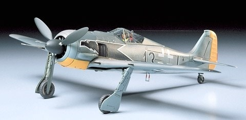 Tamiya 1/48 FOCKE WULF FW190 A3 ryhmässä URHEILU, VAPAA-AIKA JA HARRASTUS / Harrastus / Muovimallit / Lentokoneet/Helikopterit @ TP E-commerce Nordic AB (A06213)