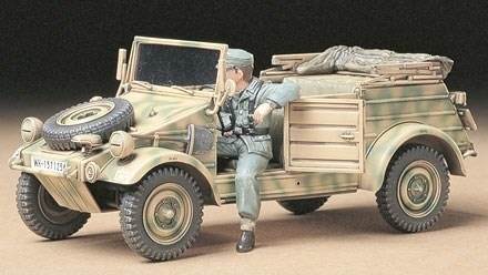 Tamiya 1/35 KUBELWAGEN TYPE 82 ryhmässä URHEILU, VAPAA-AIKA JA HARRASTUS / Harrastus / Muovimallit / Sotilasajoneuvot (maa) @ TP E-commerce Nordic AB (A06318)