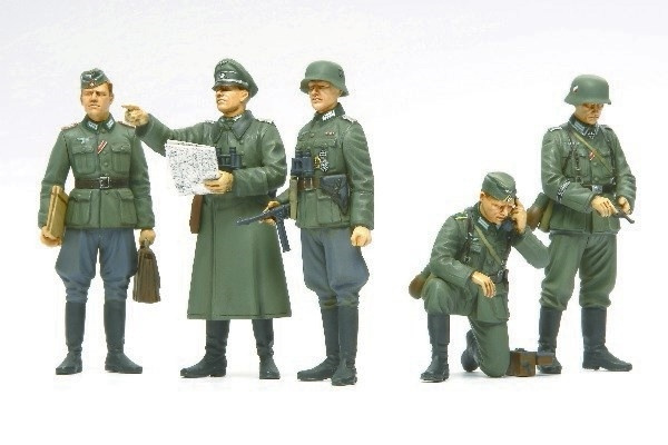 Tamiya 1/35 German Field Commander ryhmässä URHEILU, VAPAA-AIKA JA HARRASTUS / Harrastus / Muovimallit / Hahmot @ TP E-commerce Nordic AB (A06473)