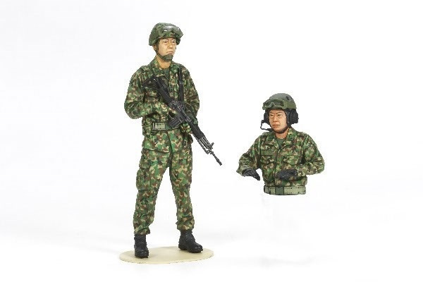 Tamiya 1/16 JGSDF Tank Crew ryhmässä URHEILU, VAPAA-AIKA JA HARRASTUS / Harrastus / Muovimallit / Hahmot @ TP E-commerce Nordic AB (A06556)