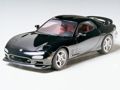 Tamiya 1/24 Mazda RX-7 R1 ryhmässä URHEILU, VAPAA-AIKA JA HARRASTUS / Harrastus / Muovimallit / Autot @ TP E-commerce Nordic AB (A06595)