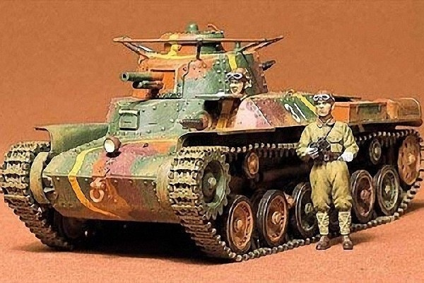 Tamiya 1/35 Japanese Tank Type 97 ryhmässä URHEILU, VAPAA-AIKA JA HARRASTUS / Harrastus / Muovimallit / Sotilasajoneuvot (maa) @ TP E-commerce Nordic AB (A06603)