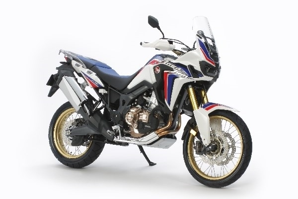 Tamiya 1/6 Honda CRF1000L Africa Twin ryhmässä URHEILU, VAPAA-AIKA JA HARRASTUS / Harrastus / Muovimallit / Moottoripyörät @ TP E-commerce Nordic AB (A06633)