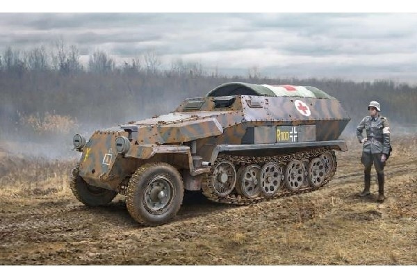 Italeri 1:72 Sd.Kfz. 251/8 ambulanssi ryhmässä URHEILU, VAPAA-AIKA JA HARRASTUS / Harrastus / Muovimallit / Sotilasajoneuvot (maa) @ TP E-commerce Nordic AB (A07278)