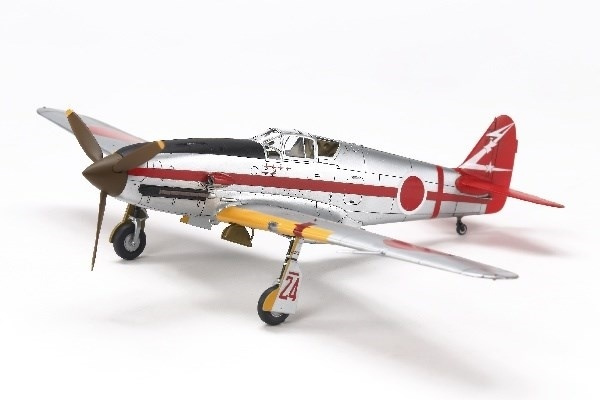 Tamiya 1/72 Kawasaki Ki-61-Id Hien (Tony) ryhmässä URHEILU, VAPAA-AIKA JA HARRASTUS / Harrastus / Muovimallit / Lentokoneet/Helikopterit @ TP E-commerce Nordic AB (A07353)