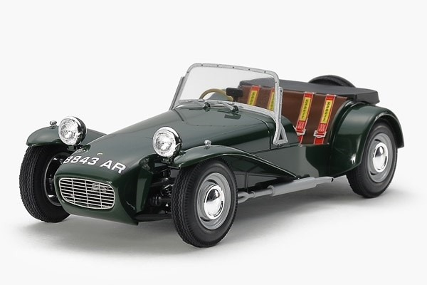 Tamiya 1:24 Lotus Super 7 Series II ryhmässä URHEILU, VAPAA-AIKA JA HARRASTUS / Harrastus / Muovimallit / Autot @ TP E-commerce Nordic AB (A07408)