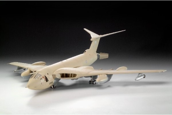 Revell Handley Page Victor K Mk,2 ryhmässä URHEILU, VAPAA-AIKA JA HARRASTUS / Harrastus / Muovimallit / Lentokoneet/Helikopterit @ TP E-commerce Nordic AB (A07706)