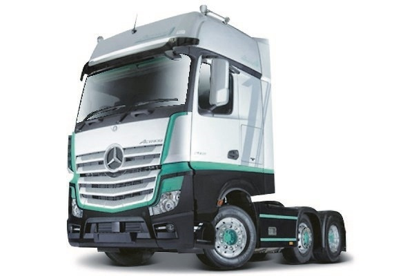Haulers Custom Cabs - M-B Actros 1:43 Hopea/musta ryhmässä LELUT, TUOTTEET LAPSILLE JA VAUVOILLE / Leikkikalut, Askartelu &Pelit / Leikkiautot @ TP E-commerce Nordic AB (A09907)
