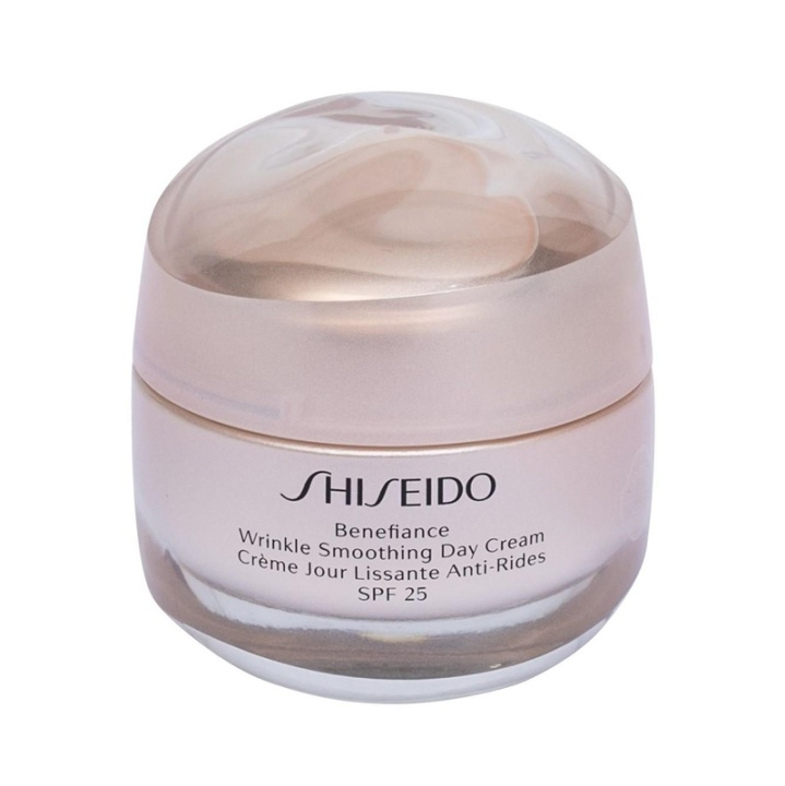 Shiseido Benefiance Wrinkle Smoothing Day Cream 50ml ryhmässä KAUNEUS JA TERVEYS / Ihonhoito / Kasvot / Kasvovoide @ TP E-commerce Nordic AB (A12982)