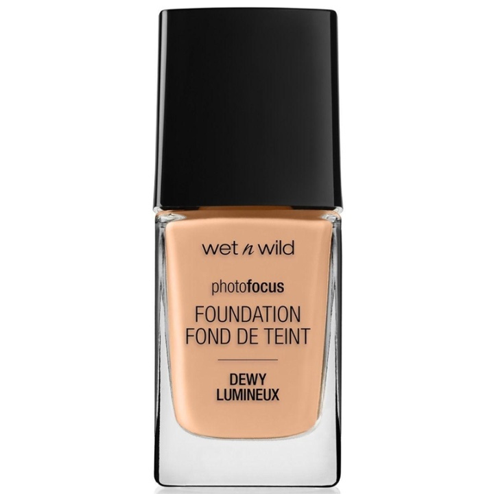 Wet n Wild Photo Focus Dewy Foundation - Klassinen beige sävy ryhmässä KAUNEUS JA TERVEYS / Meikit / Meikit Kasvot / Meikkivoide @ TP E-commerce Nordic AB (A13213)