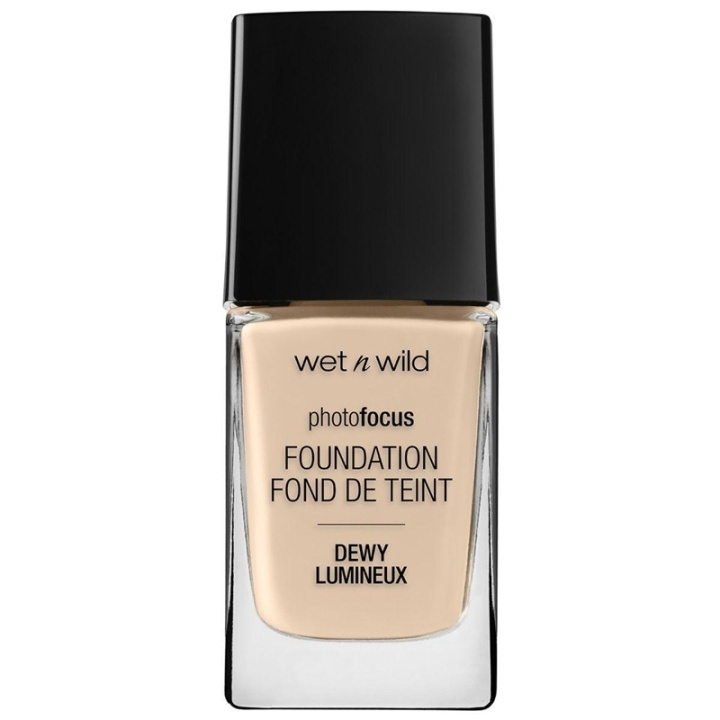 Wet n Wild Photo Focus Dewy Foundation - Nude Ivory ryhmässä KAUNEUS JA TERVEYS / Meikit / Meikit Kasvot / Meikkivoide @ TP E-commerce Nordic AB (A13215)