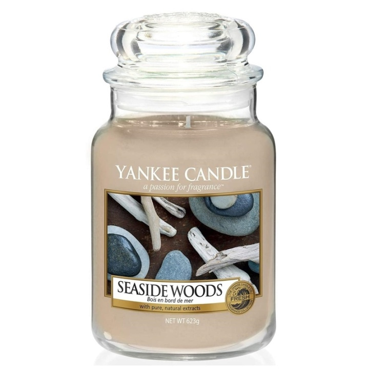 Yankee Candle Classic Large Jar Seaside Woods 623g ryhmässä KAUNEUS JA TERVEYS / Tuoksut & Parfyymit / Muut tuoksut / Tuoksukynttilät @ TP E-commerce Nordic AB (A13265)