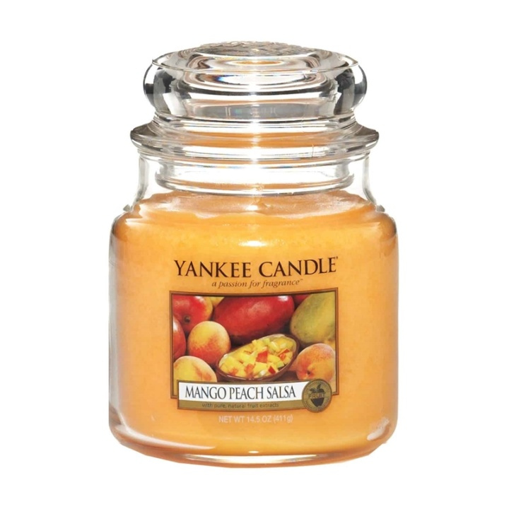 Yankee Candle Classic Medium Jar Mango Peach Salsa 411g ryhmässä KAUNEUS JA TERVEYS / Tuoksut & Parfyymit / Muut tuoksut / Tuoksukynttilät @ TP E-commerce Nordic AB (A13285)