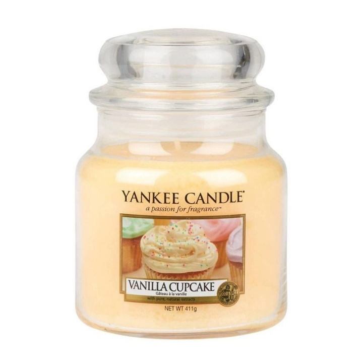 Yankee Candle Classic Medium Jar Vanilla Cupcake 411g ryhmässä KAUNEUS JA TERVEYS / Tuoksut & Parfyymit / Muut tuoksut / Tuoksukynttilät @ TP E-commerce Nordic AB (A13292)