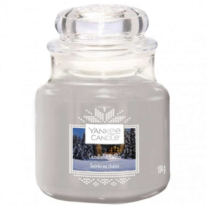 Yankee Candle Classic Small Jar Candlelit Cabin 104g ryhmässä KAUNEUS JA TERVEYS / Tuoksut & Parfyymit / Muut tuoksut / Tuoksukynttilät @ TP E-commerce Nordic AB (A13303)