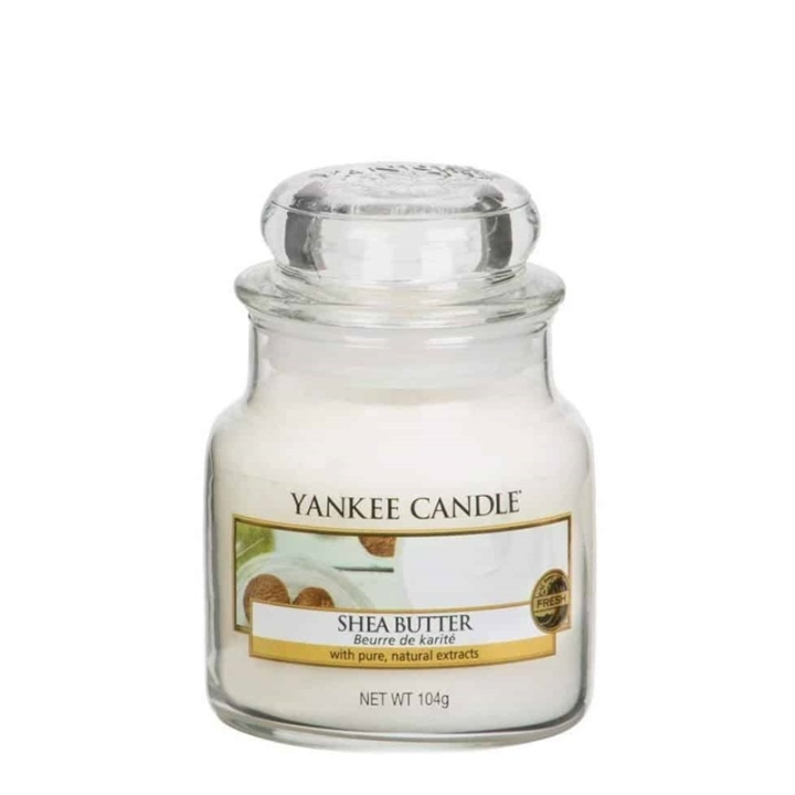 Yankee Candle Classic Small Jar Shea Butter 104g ryhmässä KAUNEUS JA TERVEYS / Tuoksut & Parfyymit / Muut tuoksut / Tuoksukynttilät @ TP E-commerce Nordic AB (A13316)